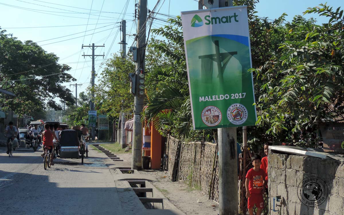 on the way to San Pedro Cutud Crucifixion site - San Fernando Pampanga from Manila