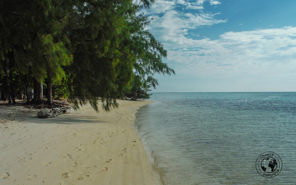 Island Hoping in Karimunjawa - Karimunjawa Islands Travel Guide and Information