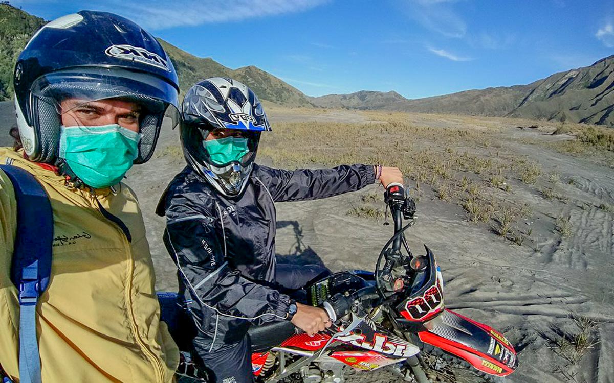 Kurz and Leon from Dreamtripofalifetime on their motorbike journey to Bromo - Mount Bromo Sunrise and Kawah Ijen Blue Flames in 2 days (without a tour)