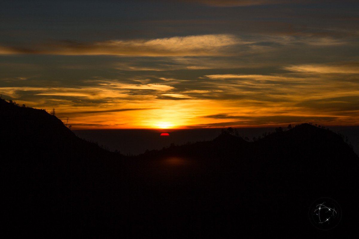 Sunrise viewpoint over cemoro lawang - Mount Bromo Sunrise and Kawah Ijen Blue Flames in 2 days (without a tour)
