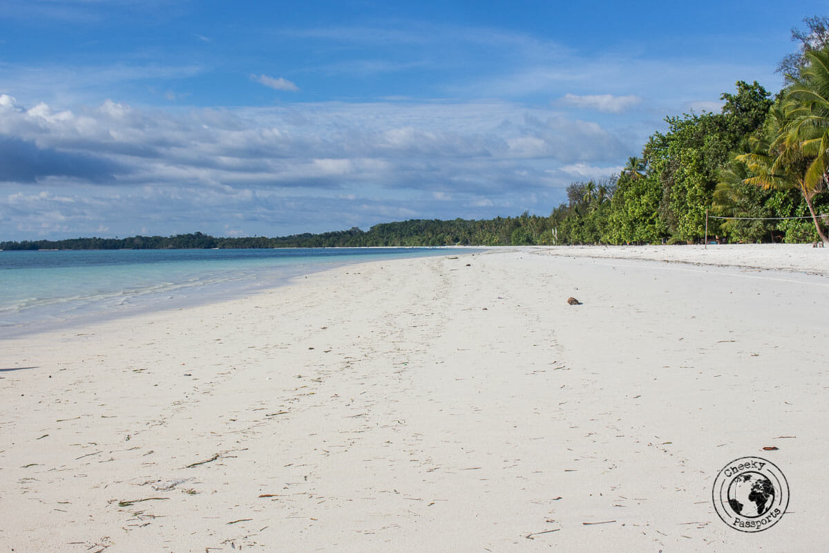 Ohoidertitutu - exploring the Kei islands in malukku