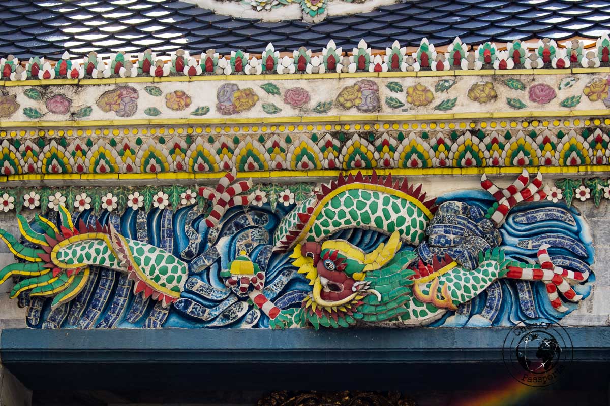 a Detail of the grand palace of Bangkok